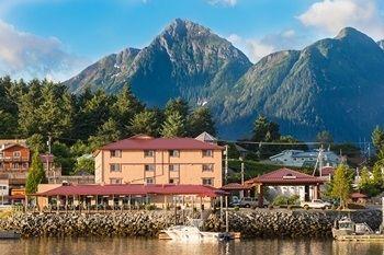 Totem Square Hotel And Marina Sitka Exterior foto